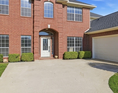 7000 Winthorp Drive - Photo Thumbnail 39