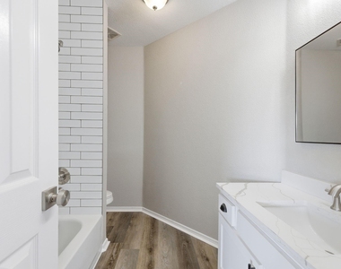 7000 Winthorp Drive - Photo Thumbnail 22