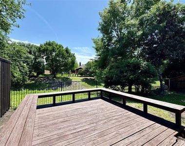 4704 Rockcreek Lane - Photo Thumbnail 22