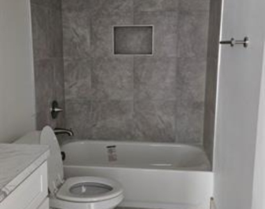 804 S Catherine Street - Photo Thumbnail 7