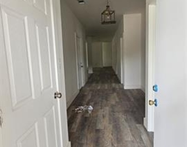 804 S Catherine Street - Photo Thumbnail 8