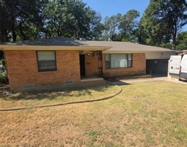 7410 Piedmont Drive - Photo Thumbnail 10