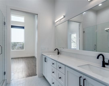 4718 Bryan Street - Photo Thumbnail 11