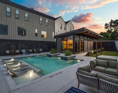 4718 Bryan Street - Photo Thumbnail 18