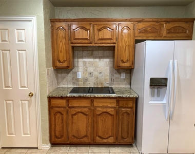 4914 Shadowood Road - Photo Thumbnail 18