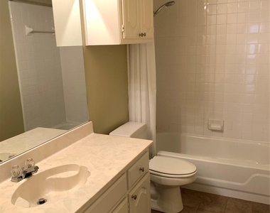 4914 Shadowood Road - Photo Thumbnail 5