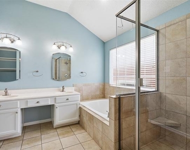 313 Pecos Trail - Photo Thumbnail 19