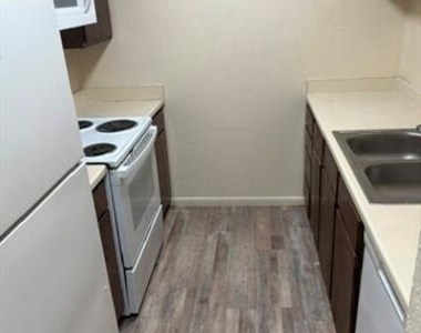 12480 Abrams Road - Photo Thumbnail 2