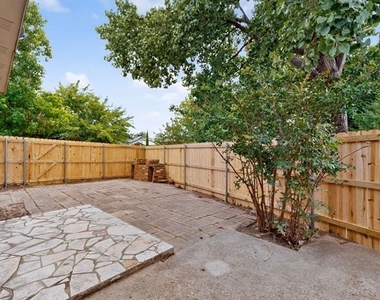 2521 Winter Oak Street - Photo Thumbnail 33