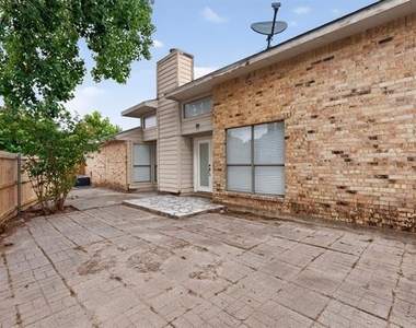2521 Winter Oak Street - Photo Thumbnail 35