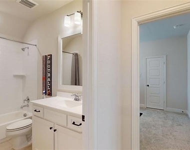 2912 Seattle Slew Drive - Photo Thumbnail 35