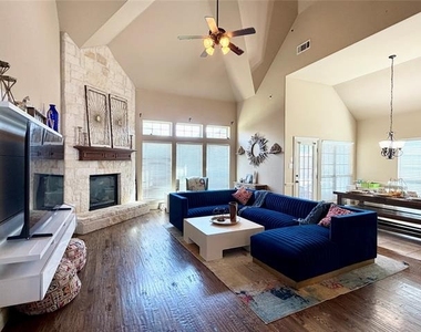 2150 Nocona Drive - Photo Thumbnail 5