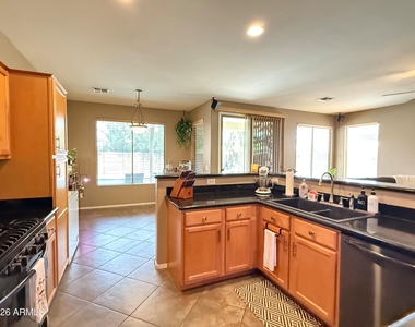 3622 E Morning Star Lane - Photo Thumbnail 8
