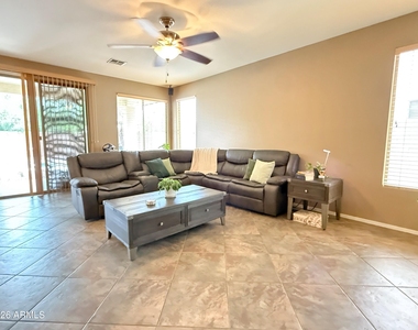 3622 E Morning Star Lane - Photo Thumbnail 2