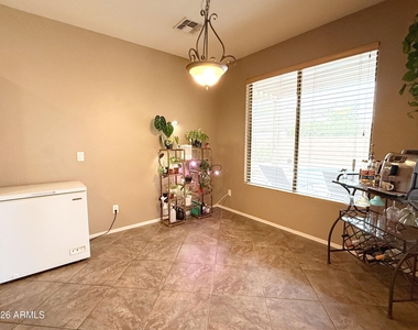 3622 E Morning Star Lane - Photo Thumbnail 6