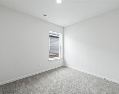 1313 Wind Drift Way - Photo Thumbnail 10