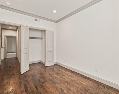 3142 Ross Avenue - Photo Thumbnail 19