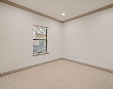 3142 Ross Avenue - Photo Thumbnail 16