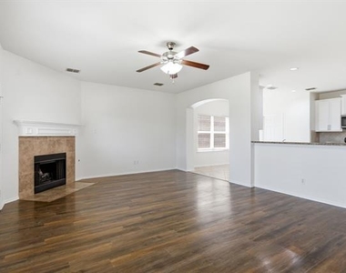 15636 Gatehouse Drive - Photo Thumbnail 6