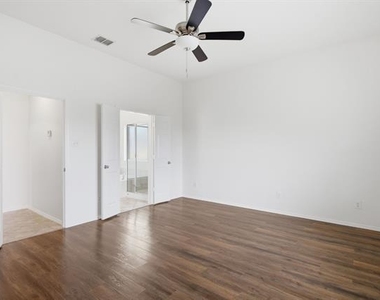 15636 Gatehouse Drive - Photo Thumbnail 13
