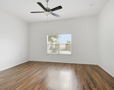 15636 Gatehouse Drive - Photo Thumbnail 15