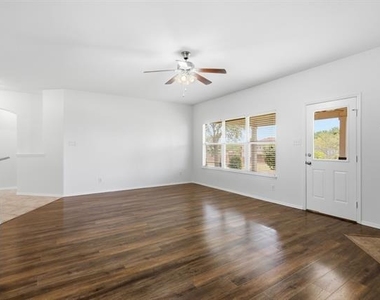 15636 Gatehouse Drive - Photo Thumbnail 8