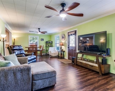 2601 Murphy Drive - Photo Thumbnail 2