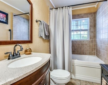 2601 Murphy Drive - Photo Thumbnail 12