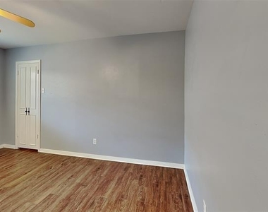 4308 Harvest Hill Road - Photo Thumbnail 13