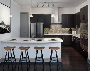 3939 W Alabama Street - Photo Thumbnail 4