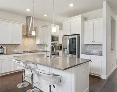 6209 Verbena Lane - Photo Thumbnail 7