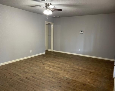 5513 Santa Barbara Avenue - Photo Thumbnail 5