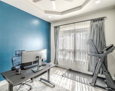 3105 Lionsgate Drive - Photo Thumbnail 18