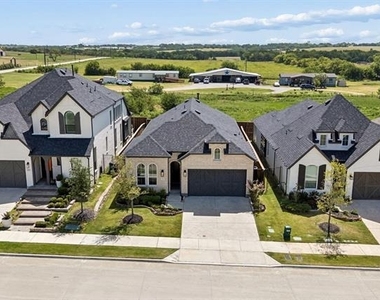 1613 Sandhill Lane - Photo Thumbnail 18