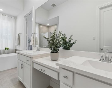 1613 Sandhill Lane - Photo Thumbnail 10