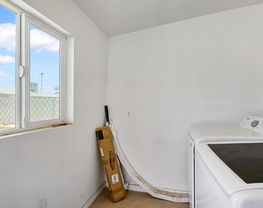 8012 W Highland Avenue - Photo Thumbnail 23