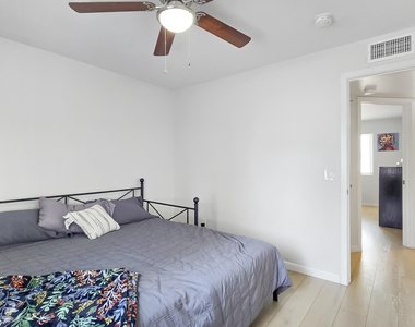 8012 W Highland Avenue - Photo Thumbnail 20