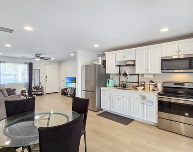 8012 W Highland Avenue - Photo Thumbnail 8