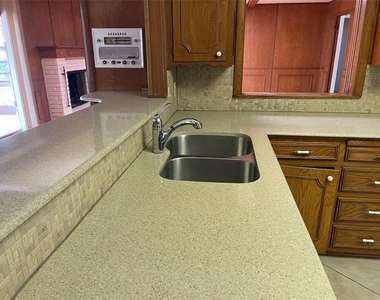 5611 Meletio Lane - Photo Thumbnail 6