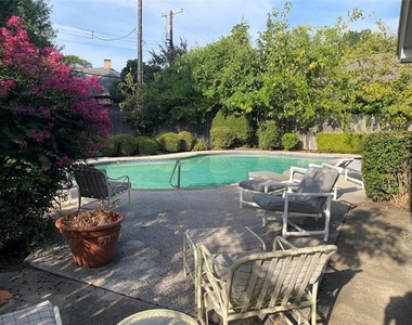 5611 Meletio Lane - Photo Thumbnail 16