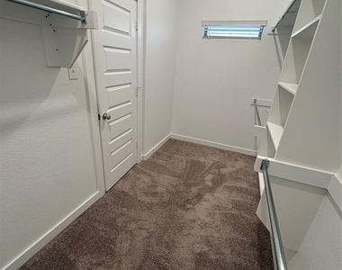 3258 Feller Lane - Photo Thumbnail 22