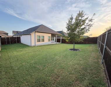 3258 Feller Lane - Photo Thumbnail 32