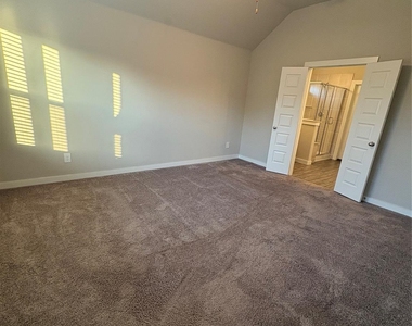 3258 Feller Lane - Photo Thumbnail 16