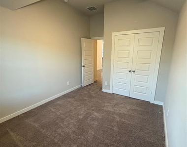 3258 Feller Lane - Photo Thumbnail 24