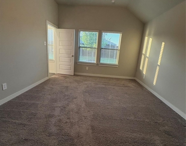 3258 Feller Lane - Photo Thumbnail 17