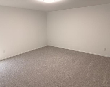 7808 Marion Downs Trail - Photo Thumbnail 8