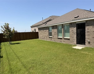 7808 Marion Downs Trail - Photo Thumbnail 17