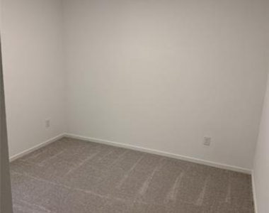 7808 Marion Downs Trail - Photo Thumbnail 10