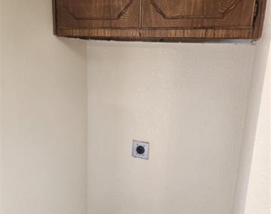 5029 Winder Court - Photo Thumbnail 10