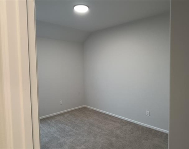 320 Leopold Trail - Photo Thumbnail 19